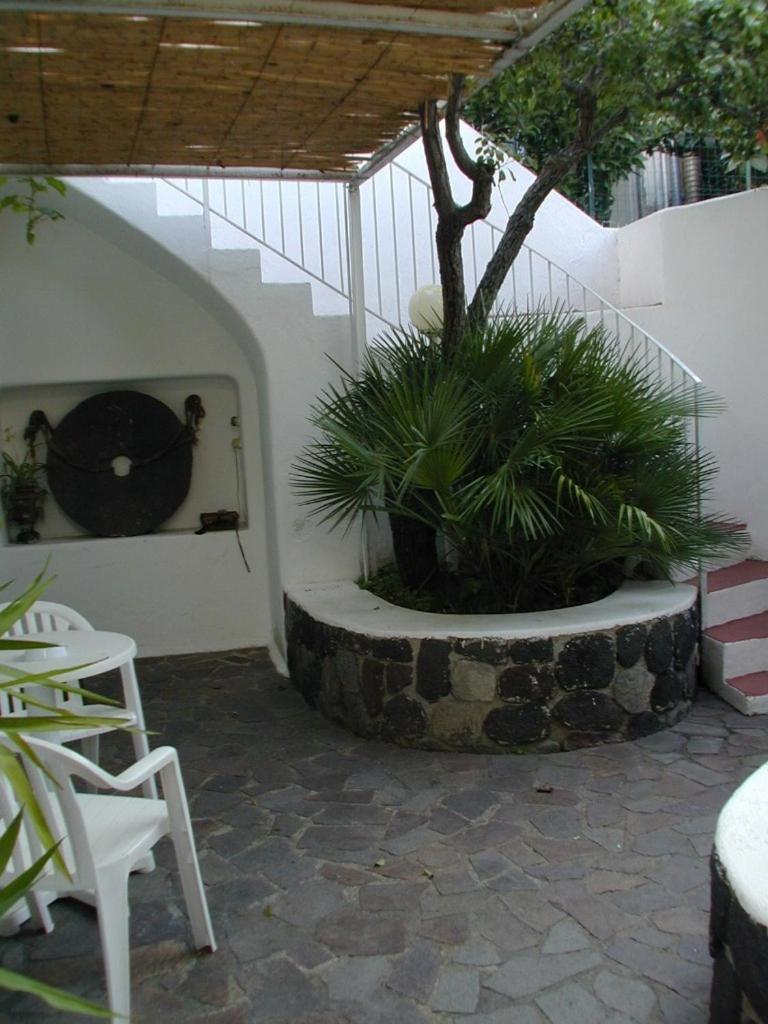 Hotel Villa Augustus Lipari  Exterior foto