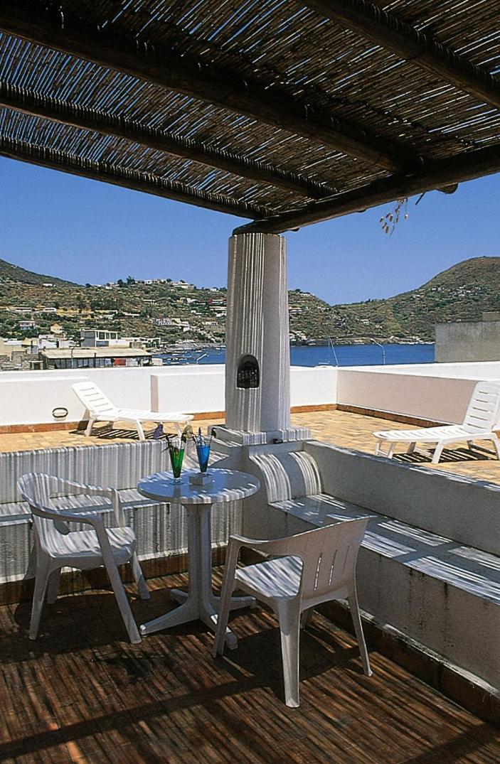 Hotel Villa Augustus Lipari  Exterior foto
