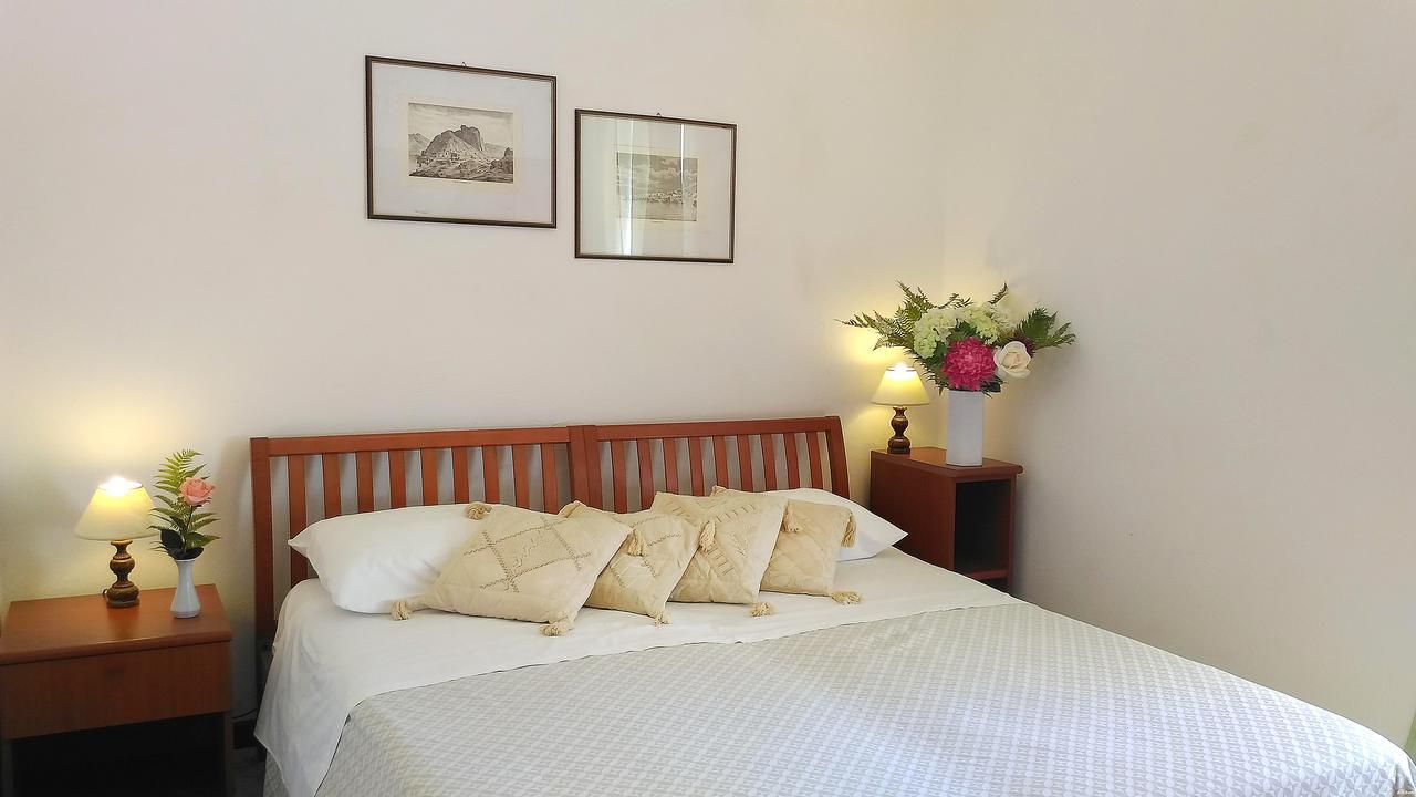 Hotel Villa Augustus Lipari  Exterior foto